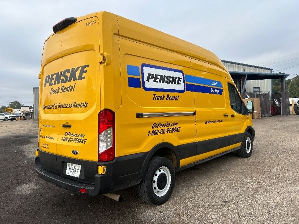 Cargo Van (Panel Van)-Light and Medium Duty Trucks-Ford-2021-Transit 250-Belden-MS-116,791\n\t\tmiles-$ 29,750 - Image 12
