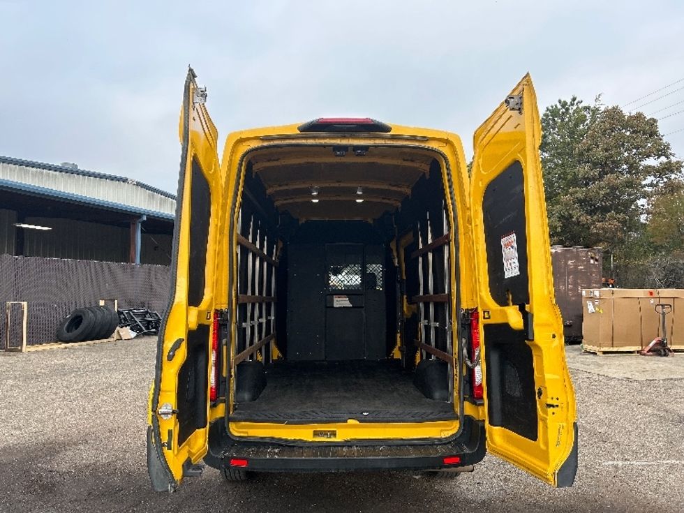 Cargo Van (Panel Van)-Light and Medium Duty Trucks-Ford-2021-Transit 250-Belden-MS-116,791\n\t\tmiles-$ 29,750 - Image 8