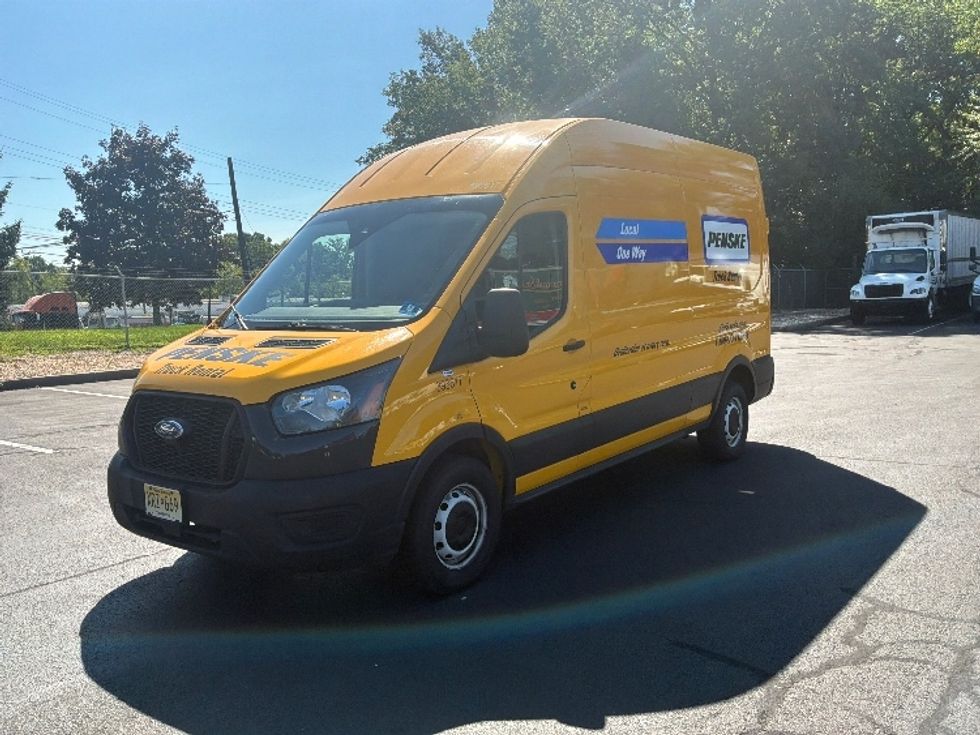Cargo Van (Panel Van)-Light and Medium Duty Trucks-Ford-2021-Transit 250-Bensalem-PA-64,975\n\t\tmiles-$ 33,000 - Image 3