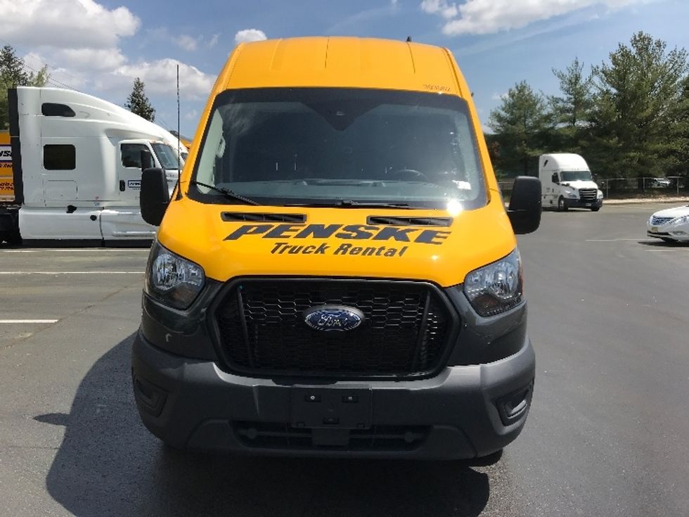 Cargo Van (Panel Van)-Light and Medium Duty Trucks-Ford-2021-Transit 250-Bensalem-PA-89,839\n\t\tmiles-$ 29,500 - Image 2