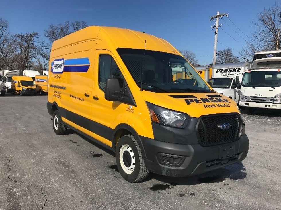 Cargo Van (Panel Van)-Light and Medium Duty Trucks-Ford-2021-Transit 250-Bensalem-PA-92,771\n\t\tmiles-$ 31,500 - Image 1
