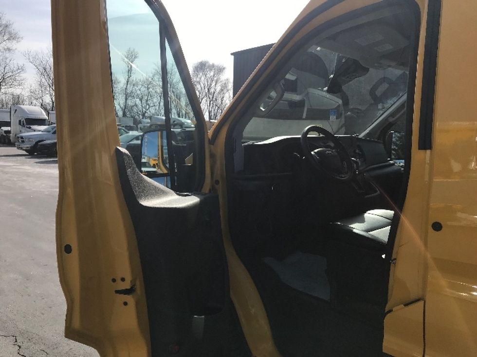 Cargo Van (Panel Van)-Light and Medium Duty Trucks-Ford-2021-Transit 250-Bensalem-PA-92,771\n\t\tmiles-$ 31,500 - Image 13