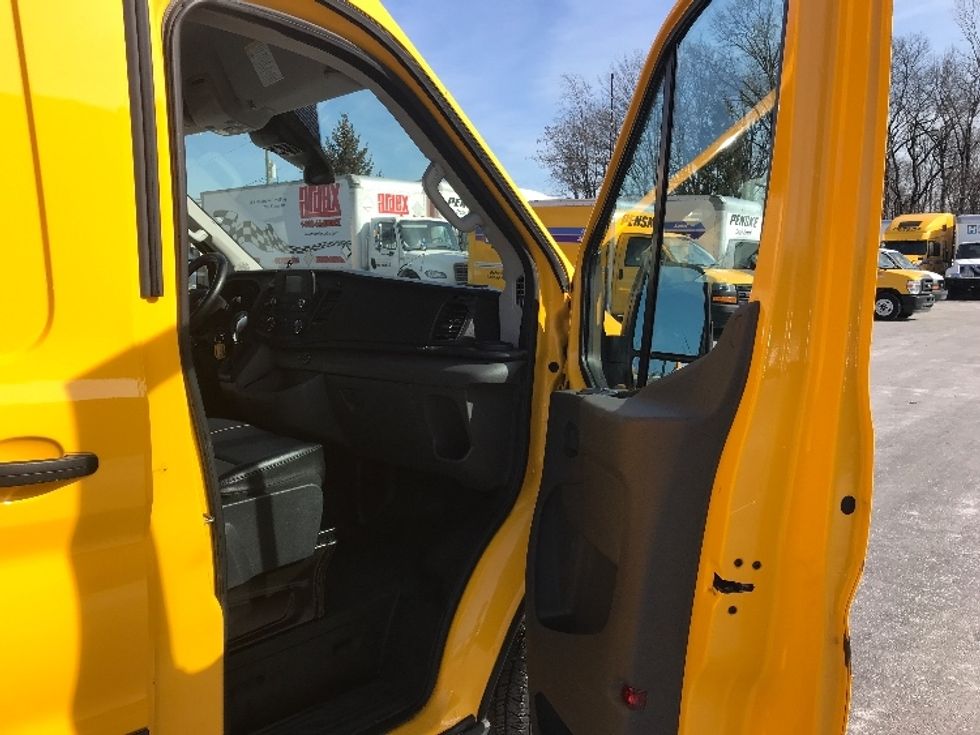 Cargo Van (Panel Van)-Light and Medium Duty Trucks-Ford-2021-Transit 250-Bensalem-PA-92,771\n\t\tmiles-$ 31,500 - Image 17