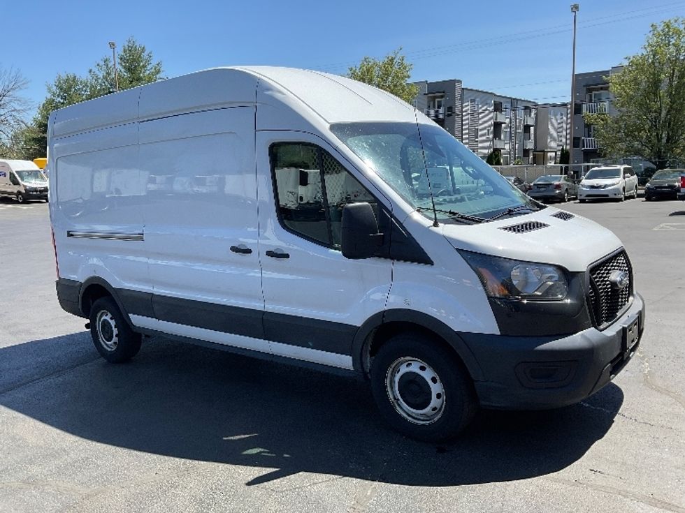 Cargo Van (Panel Van)-Light and Medium Duty Trucks-Ford-2021-Transit 250-Bethlehem-PA-88,977\n\t\tmiles-$ 35,000 - Image 1