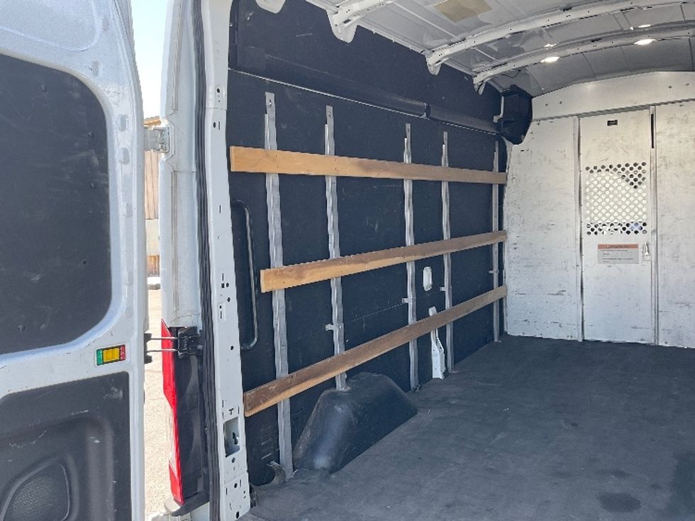 Cargo Van (Panel Van)-Light and Medium Duty Trucks-Ford-2021-Transit 250-Bethlehem-PA-88,977\n\t\tmiles-$ 35,000 - Image 11