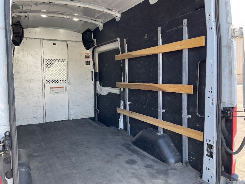 Cargo Van (Panel Van)-Light and Medium Duty Trucks-Ford-2021-Transit 250-Bethlehem-PA-88,977\n\t\tmiles-$ 35,000 - Image 12