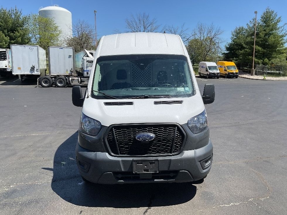 Cargo Van (Panel Van)-Light and Medium Duty Trucks-Ford-2021-Transit 250-Bethlehem-PA-88,977\n\t\tmiles-$ 35,000 - Image 2