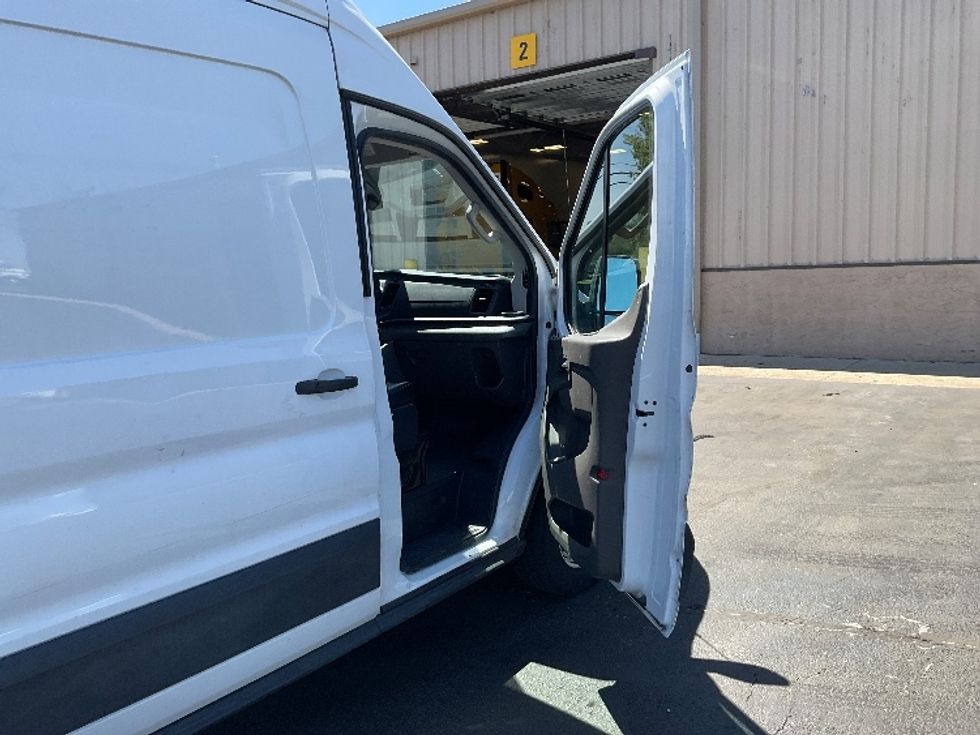 Cargo Van (Panel Van)-Light and Medium Duty Trucks-Ford-2021-Transit 250-Bethlehem-PA-88,977\n\t\tmiles-$ 35,000 - Image 20