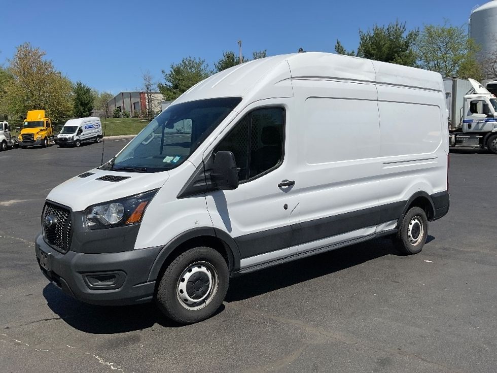 Cargo Van (Panel Van)-Light and Medium Duty Trucks-Ford-2021-Transit 250-Bethlehem-PA-88,977\n\t\tmiles-$ 35,000 - Image 3