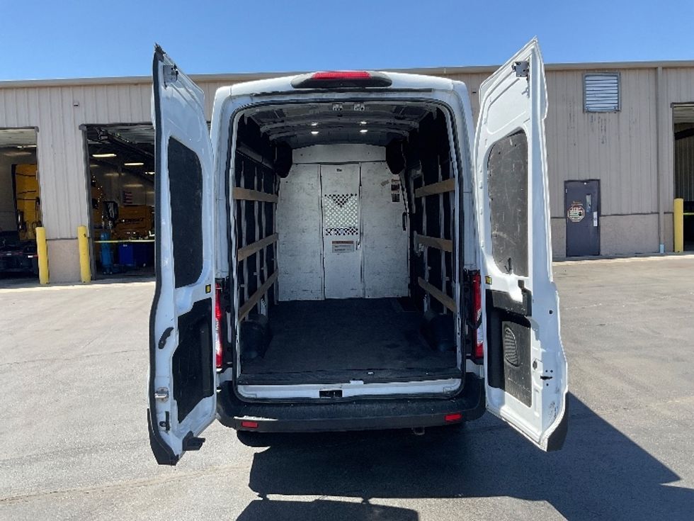 Cargo Van (Panel Van)-Light and Medium Duty Trucks-Ford-2021-Transit 250-Bethlehem-PA-88,977\n\t\tmiles-$ 35,000 - Image 8