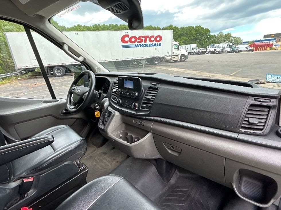Cargo Van (Panel Van)-Light and Medium Duty Trucks-Ford-2021-Transit 250-Braintree-MA-105,904\n\t\tmiles-$ 31,500 - Image 18