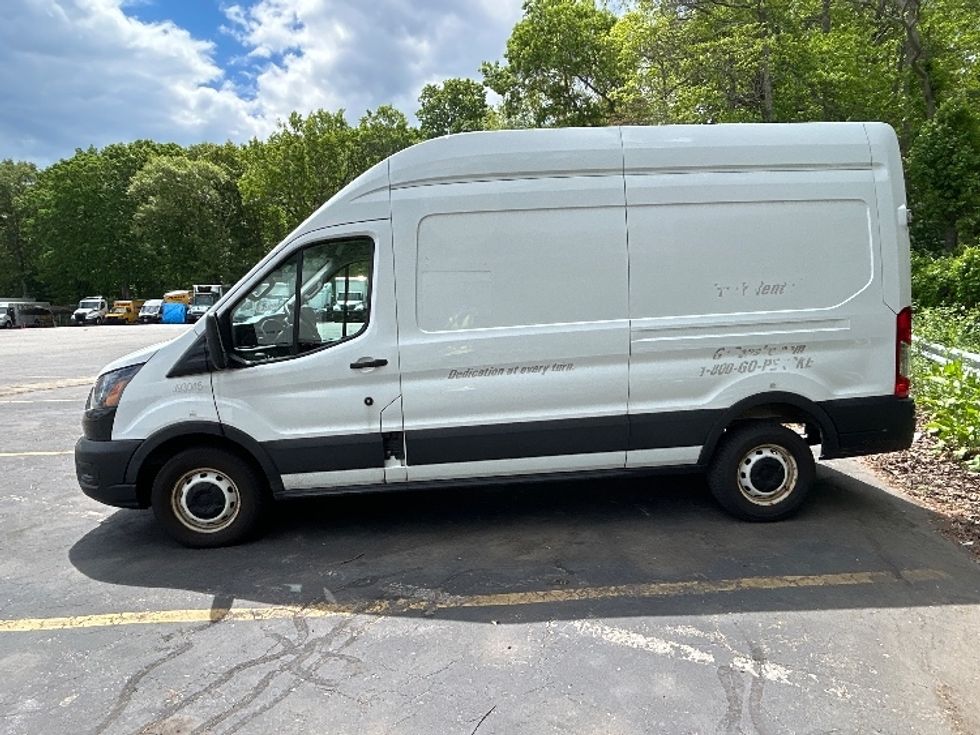 Cargo Van (Panel Van)-Light and Medium Duty Trucks-Ford-2021-Transit 250-Braintree-MA-111,987\n\t\tmiles-$ 32,250 - Image 4