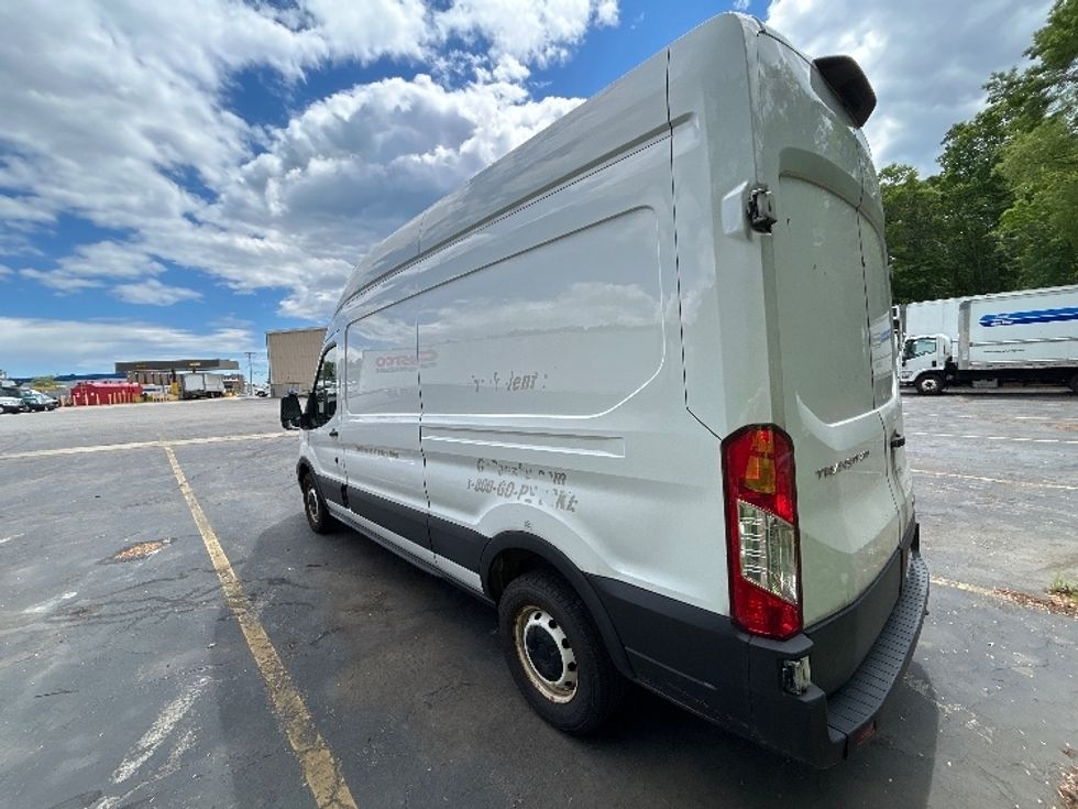 Cargo Van (Panel Van)-Light and Medium Duty Trucks-Ford-2021-Transit 250-Braintree-MA-111,987\n\t\tmiles-$ 32,250 - Image 5