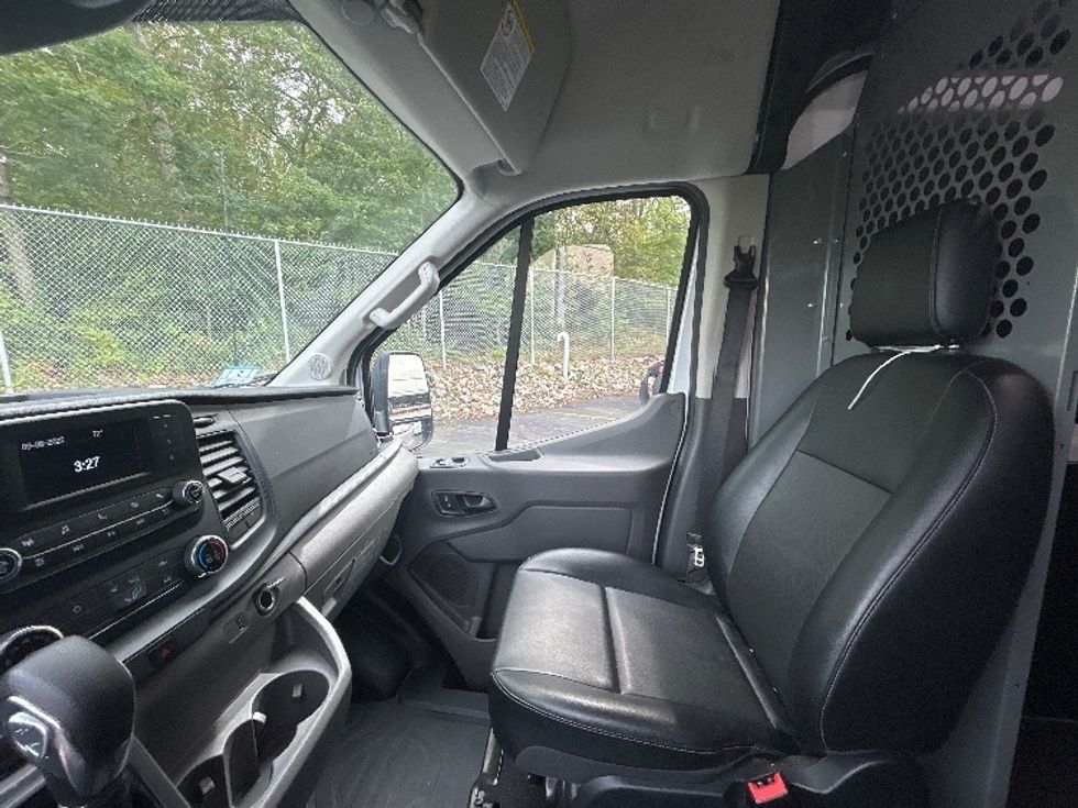 Cargo Van (Panel Van)-Light and Medium Duty Trucks-Ford-2021-Transit 250-Braintree-MA-42,964\n\t\tmiles-$ 35,750 - Image 19