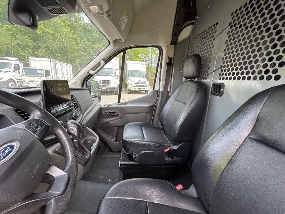 Cargo Van (Panel Van)-Light and Medium Duty Trucks-Ford-2021-Transit 250-Braintree-MA-46,384\n\t\tmiles-$ 41,750 - Image 13