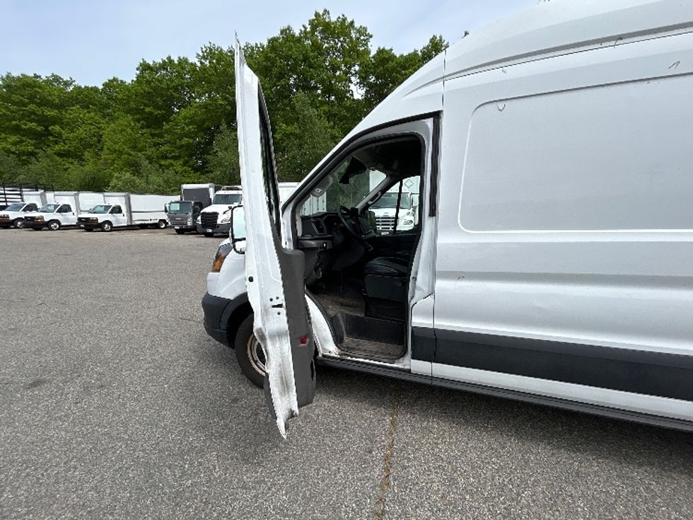 Cargo Van (Panel Van)-Light and Medium Duty Trucks-Ford-2021-Transit 250-Braintree-MA-46,384\n\t\tmiles-$ 41,750 - Image 14