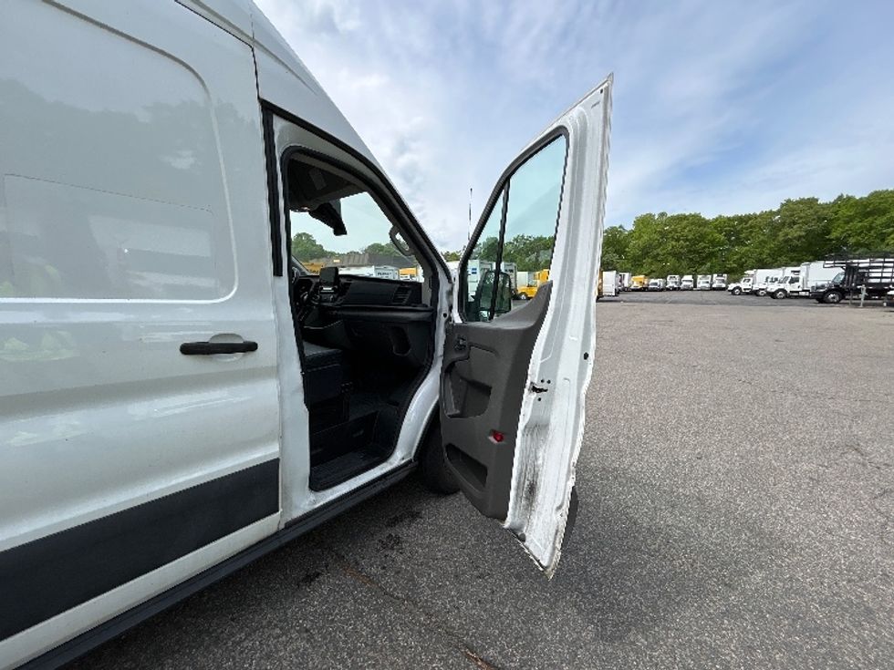 Cargo Van (Panel Van)-Light and Medium Duty Trucks-Ford-2021-Transit 250-Braintree-MA-46,384\n\t\tmiles-$ 41,750 - Image 17