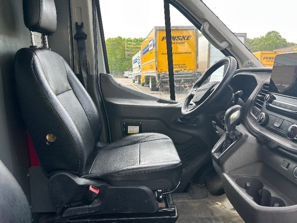 Cargo Van (Panel Van)-Light and Medium Duty Trucks-Ford-2021-Transit 250-Braintree-MA-46,384\n\t\tmiles-$ 41,750 - Image 19