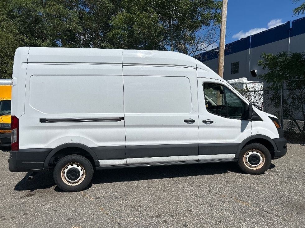 Cargo Van (Panel Van)-Light and Medium Duty Trucks-Ford-2021-Transit 250-Braintree-MA-53,750\n\t\tmiles-$ 35,000 - Image 13