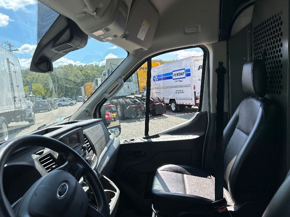 Cargo Van (Panel Van)-Light and Medium Duty Trucks-Ford-2021-Transit 250-Braintree-MA-53,750\n\t\tmiles-$ 35,000 - Image 17
