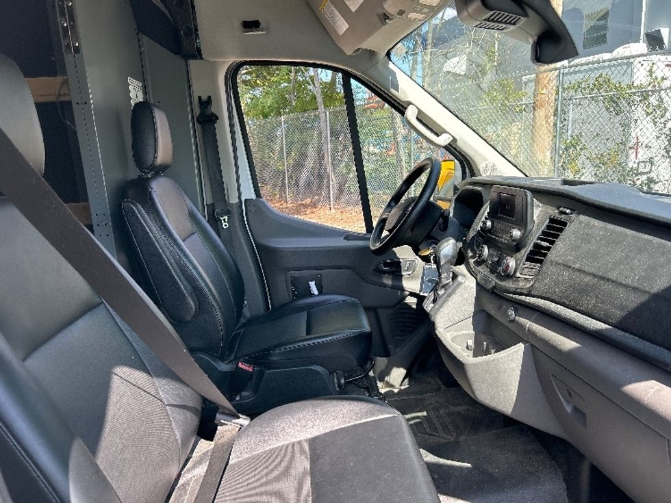Cargo Van (Panel Van)-Light and Medium Duty Trucks-Ford-2021-Transit 250-Braintree-MA-53,750\n\t\tmiles-$ 35,000 - Image 20