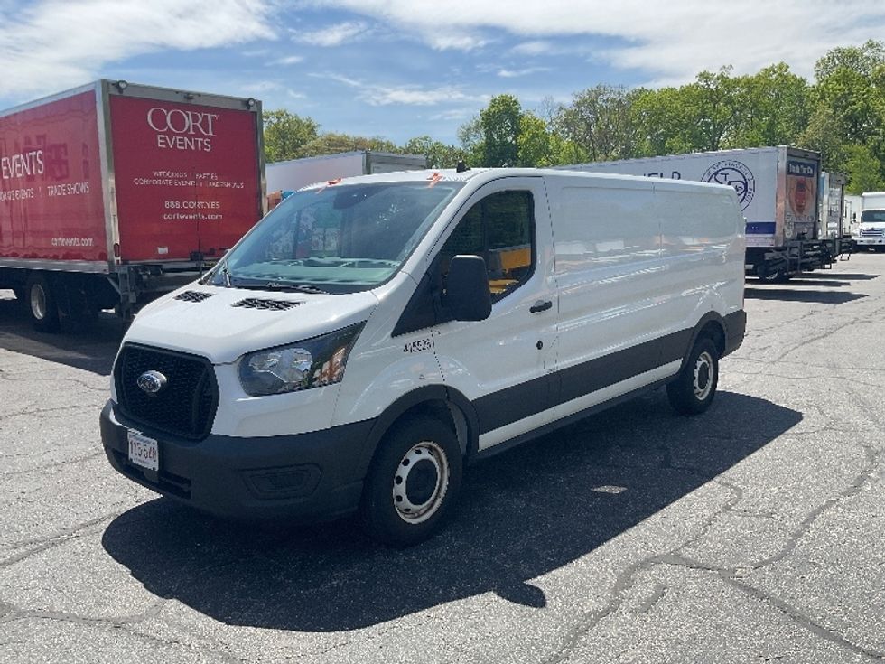 Cargo Van (Panel Van)-Light and Medium Duty Trucks-Ford-2021-Transit 250-Braintree-MA-72,154\n\t\tmiles-$ 31,000 - Image 3