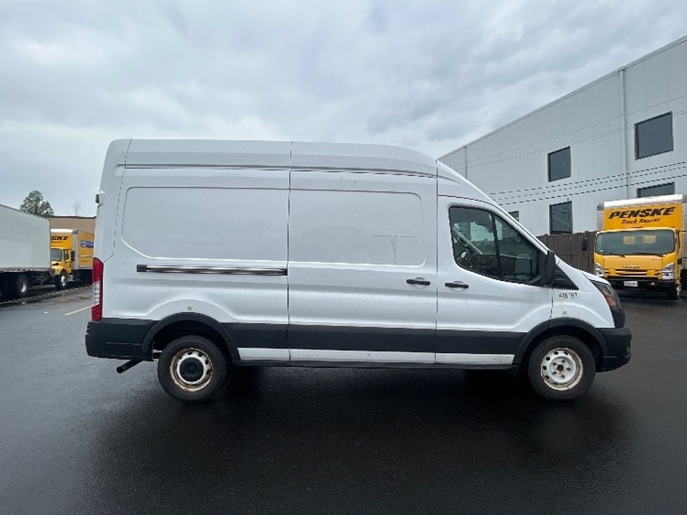 Cargo Van (Panel Van)-Light and Medium Duty Trucks-Ford-2021-Transit 250-Braintree-MA-89,549\n\t\tmiles-$ 32,750 - Image 15