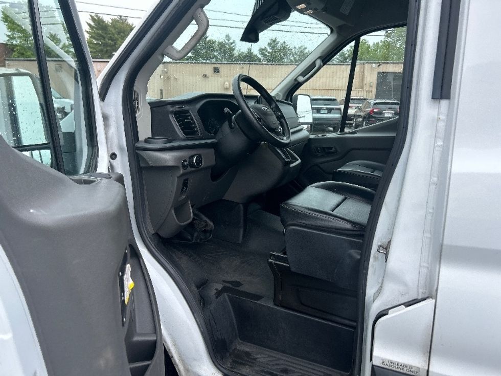 Cargo Van (Panel Van)-Light and Medium Duty Trucks-Ford-2021-Transit 250-Braintree-MA-89,549\n\t\tmiles-$ 32,750 - Image 16