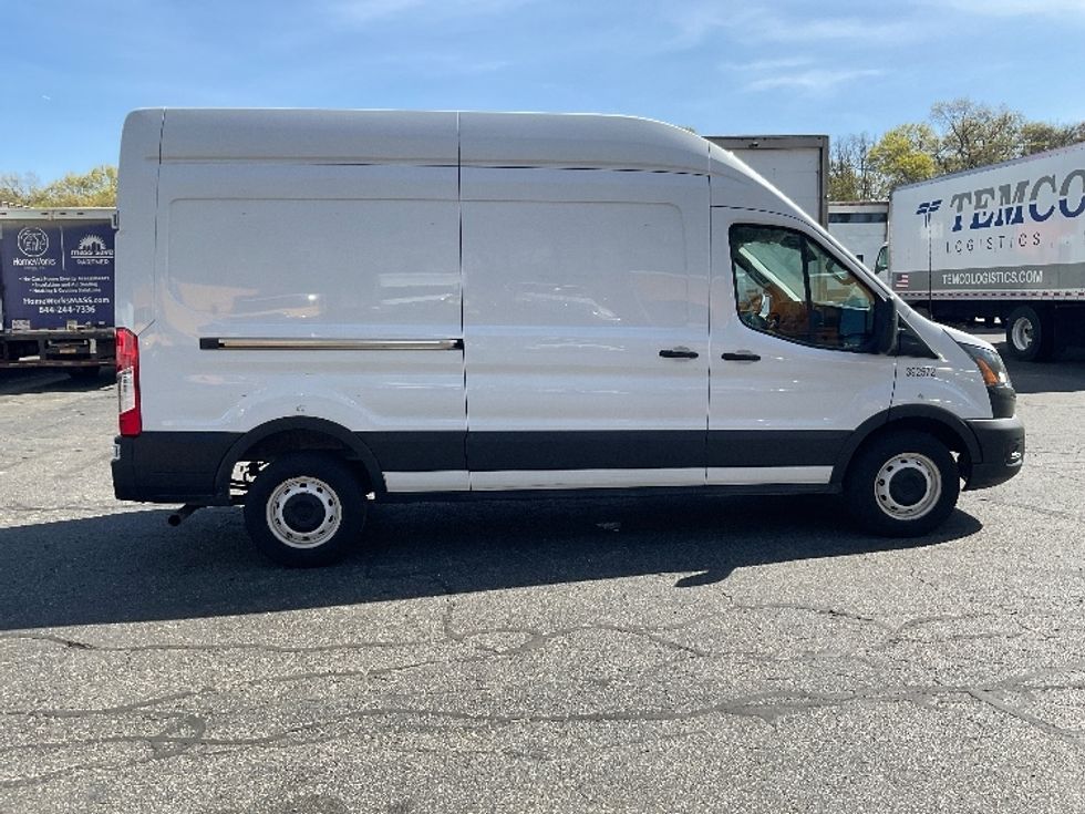 Cargo Van (Panel Van)-Light and Medium Duty Trucks-Ford-2021-Transit 250-Braintree-MA-93,513\n\t\tmiles-$ 33,250 - Image 15
