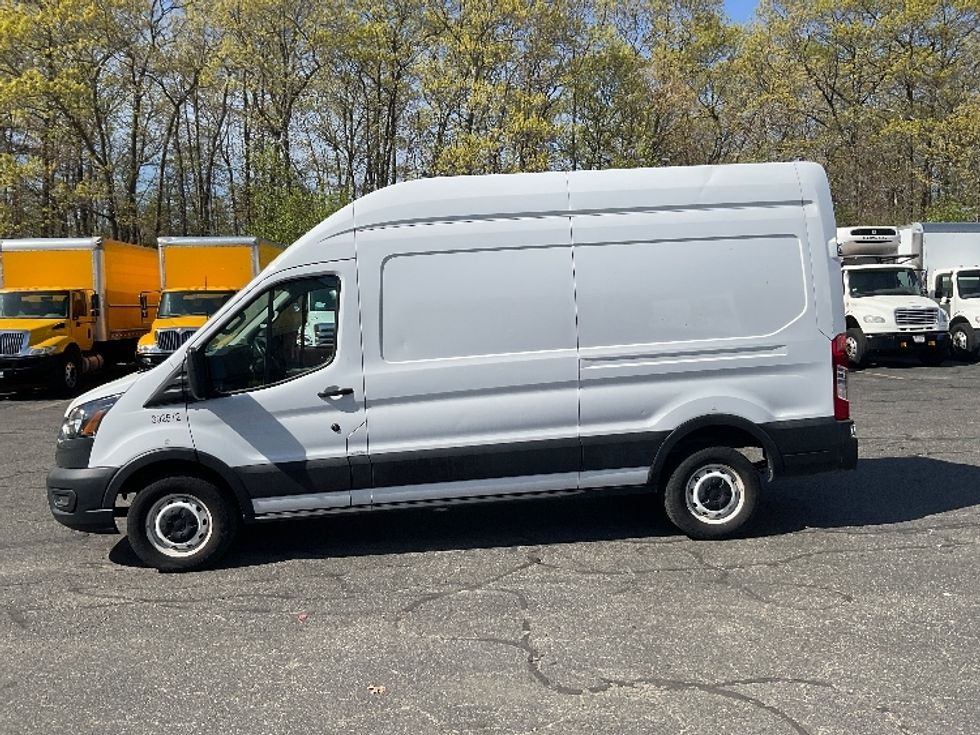 Cargo Van (Panel Van)-Light and Medium Duty Trucks-Ford-2021-Transit 250-Braintree-MA-93,513\n\t\tmiles-$ 33,250 - Image 4