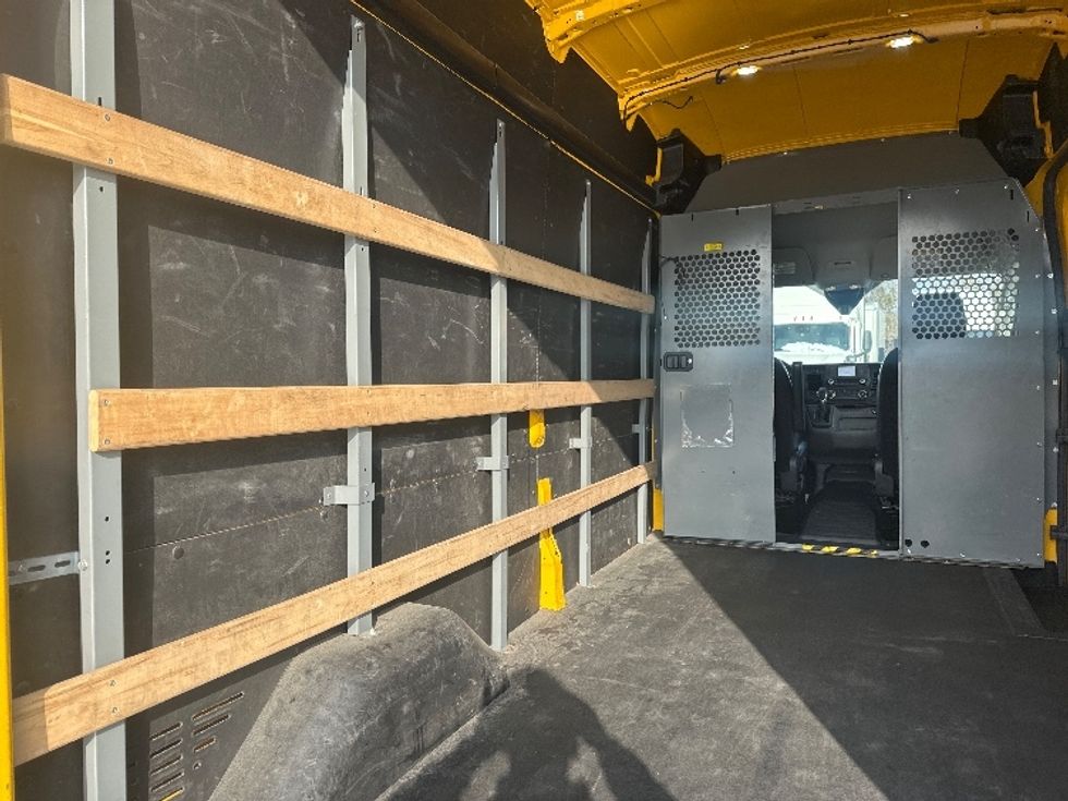 Cargo Van (Panel Van)-Light and Medium Duty Trucks-Ford-2021-Transit 250-Brampton-ON-134,998\n\t\tkm-$ 38,000 - Image 11