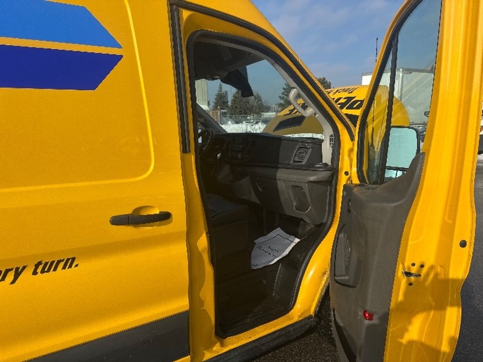 Cargo Van (Panel Van)-Light and Medium Duty Trucks-Ford-2021-Transit 250-Brampton-ON-134,998\n\t\tkm-$ 38,000 - Image 20