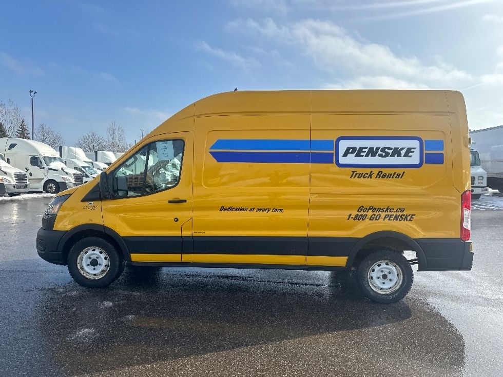 Cargo Van (Panel Van)-Light and Medium Duty Trucks-Ford-2021-Transit 250-Brampton-ON-134,998\n\t\tkm-$ 38,000 - Image 4