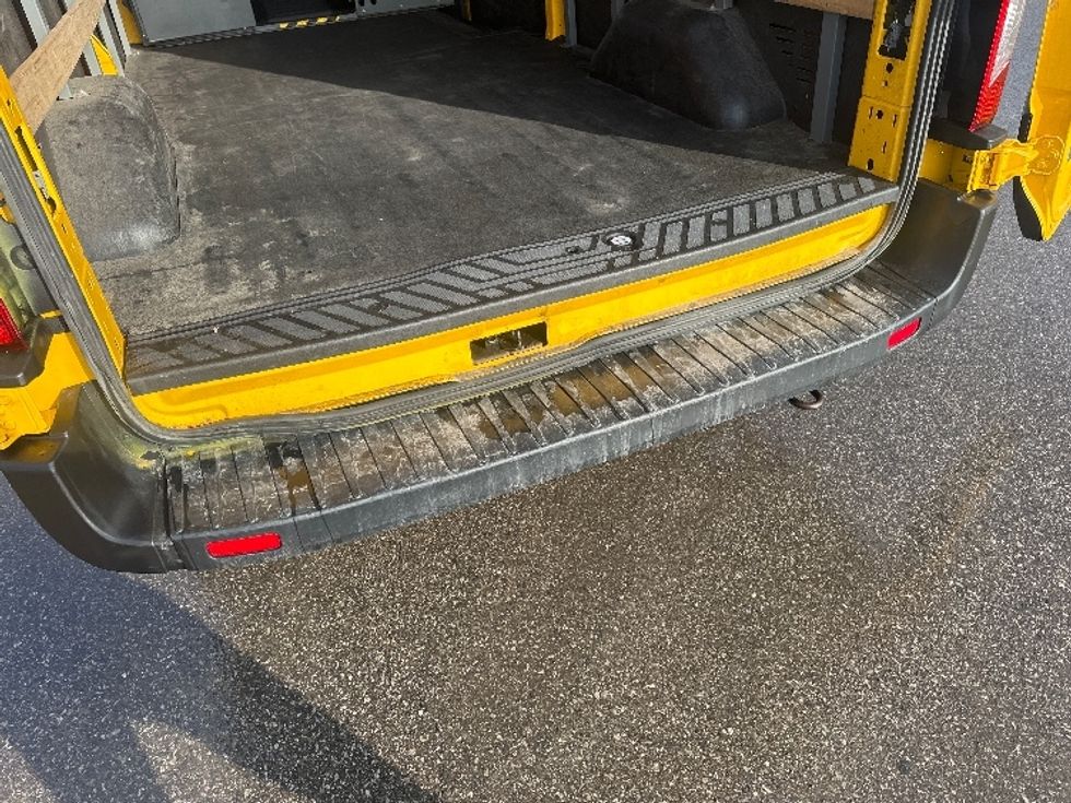 Cargo Van (Panel Van)-Light and Medium Duty Trucks-Ford-2021-Transit 250-Brampton-ON-134,998\n\t\tkm-$ 38,000 - Image 9