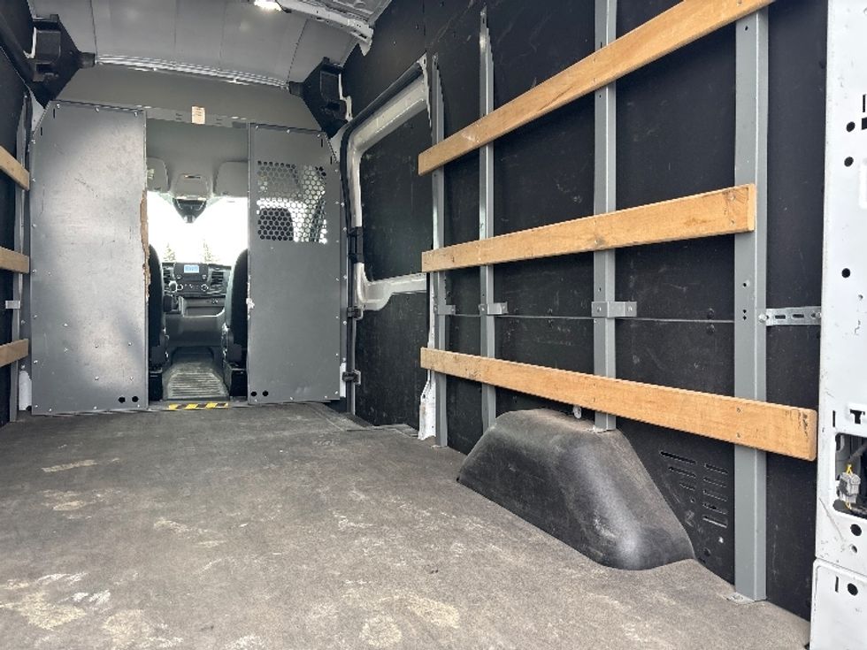 Cargo Van (Panel Van)-Light and Medium Duty Trucks-Ford-2021-Transit 250-Brampton-ON-88,343\n\t\tkm-$ 46,250 - Image 10