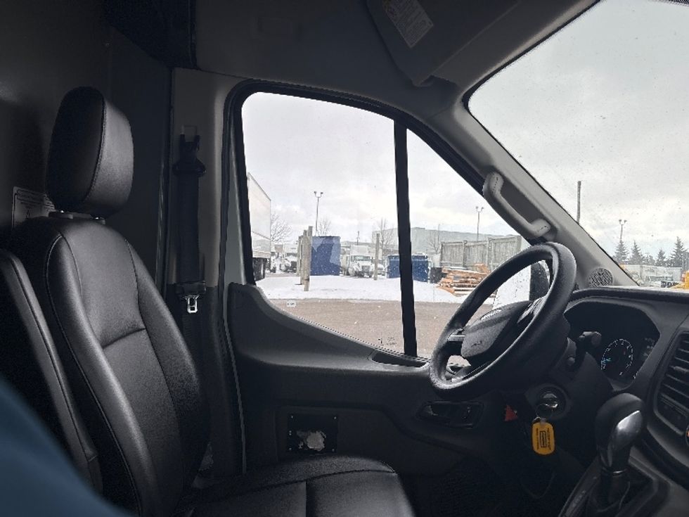 Cargo Van (Panel Van)-Light and Medium Duty Trucks-Ford-2021-Transit 250-Brampton-ON-88,343\n\t\tkm-$ 46,250 - Image 19