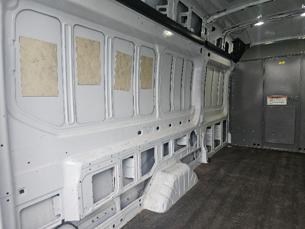 Cargo Van (Panel Van)-Light and Medium Duty Trucks-Ford-2021-Transit 250-Brooklyn Park-MN-117,057\n\t\tmiles-$ 29,750 - Image 10