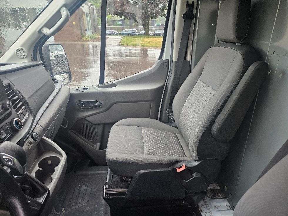 Cargo Van (Panel Van)-Light and Medium Duty Trucks-Ford-2021-Transit 250-Brooklyn Park-MN-117,057\n\t\tmiles-$ 29,750 - Image 18