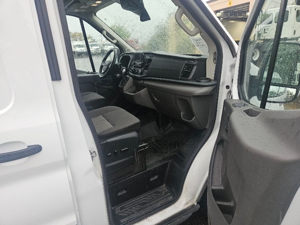 Cargo Van (Panel Van)-Light and Medium Duty Trucks-Ford-2021-Transit 250-Brooklyn Park-MN-117,057\n\t\tmiles-$ 29,750 - Image 19