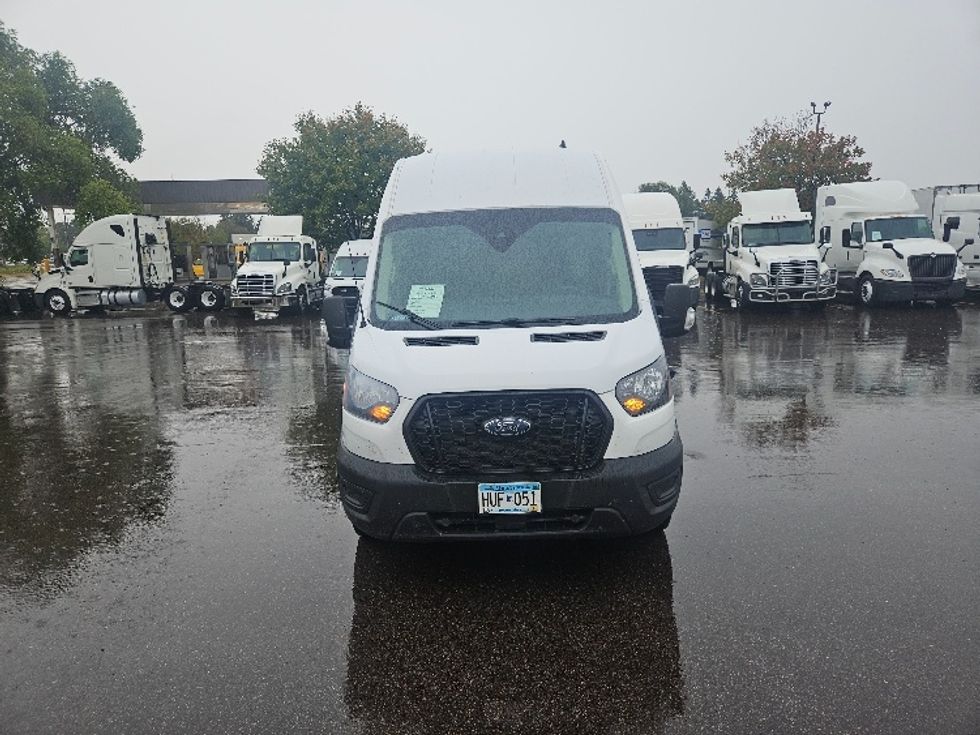 Cargo Van (Panel Van)-Light and Medium Duty Trucks-Ford-2021-Transit 250-Brooklyn Park-MN-117,057\n\t\tmiles-$ 29,750 - Image 2