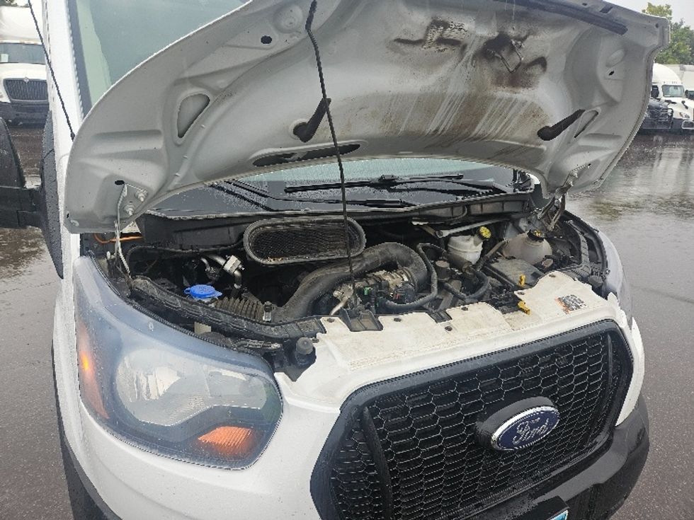 Cargo Van (Panel Van)-Light and Medium Duty Trucks-Ford-2021-Transit 250-Brooklyn Park-MN-117,057\n\t\tmiles-$ 29,750 - Image 22
