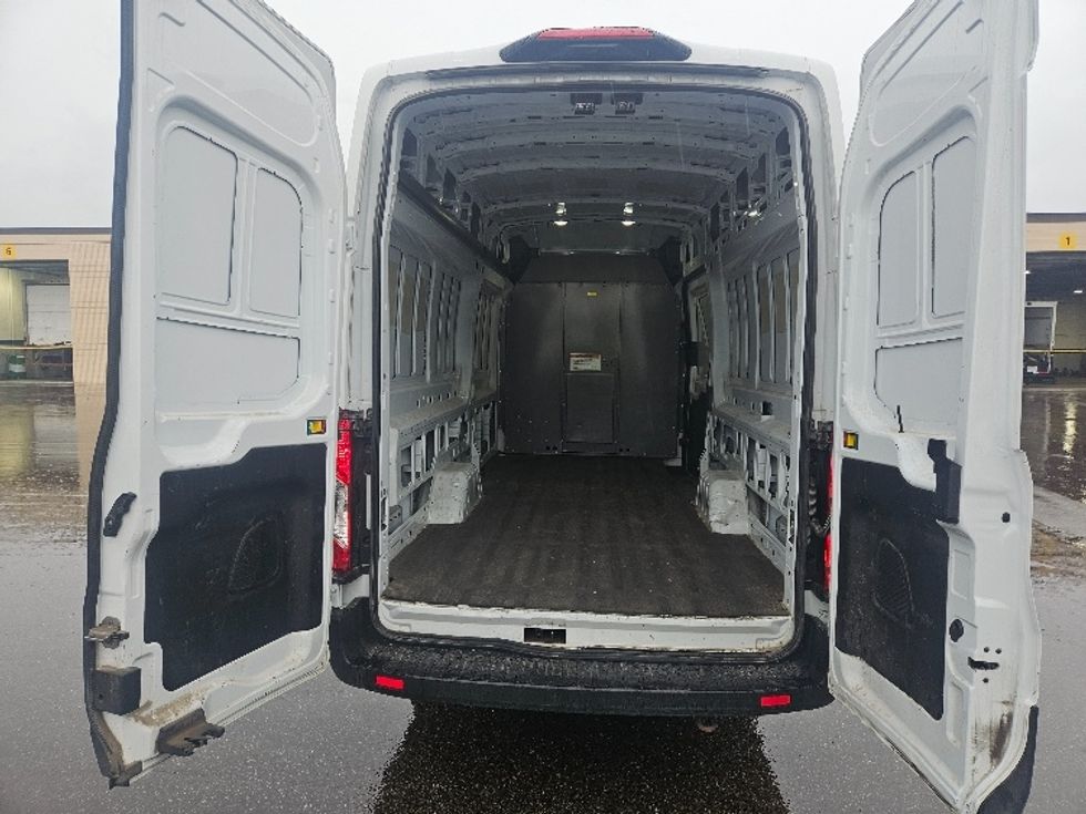 Cargo Van (Panel Van)-Light and Medium Duty Trucks-Ford-2021-Transit 250-Brooklyn Park-MN-117,057\n\t\tmiles-$ 29,750 - Image 8
