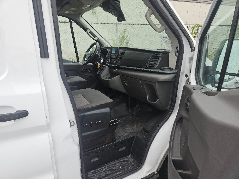Cargo Van (Panel Van)-Light and Medium Duty Trucks-Ford-2021-Transit 250-Brooklyn Park-MN-134,772\n\t\tmiles-$ 30,000 - Image 19