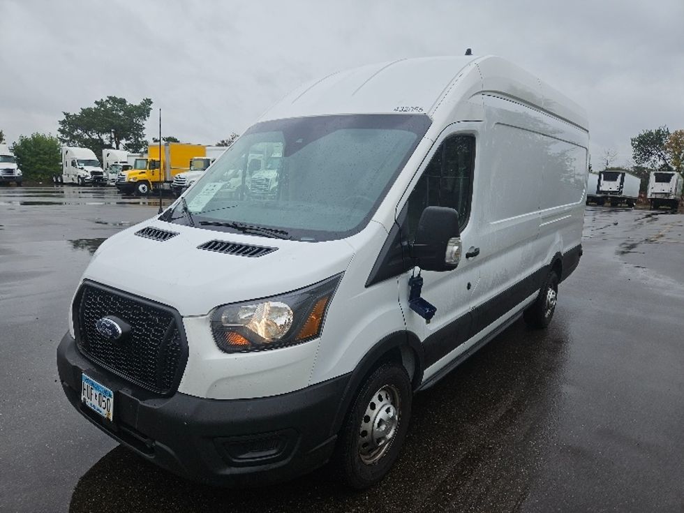 Cargo Van (Panel Van)-Light and Medium Duty Trucks-Ford-2021-Transit 250-Brooklyn Park-MN-134,772\n\t\tmiles-$ 30,000 - Image 3