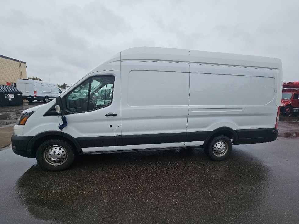 Cargo Van (Panel Van)-Light and Medium Duty Trucks-Ford-2021-Transit 250-Brooklyn Park-MN-134,772\n\t\tmiles-$ 30,000 - Image 4