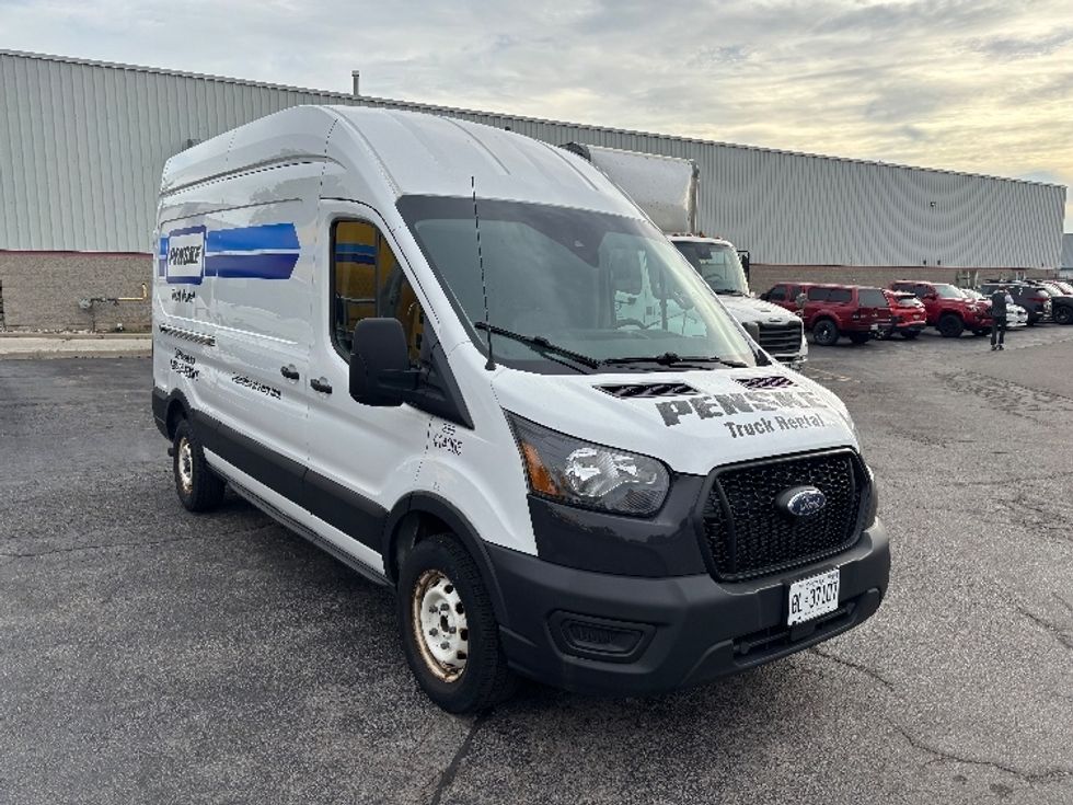 Cargo Van (Panel Van)-Light and Medium Duty Trucks-Ford-2021-Transit 250-Burlington-ON-152,676\n\t\tkm-$ 37,500 - Image 1
