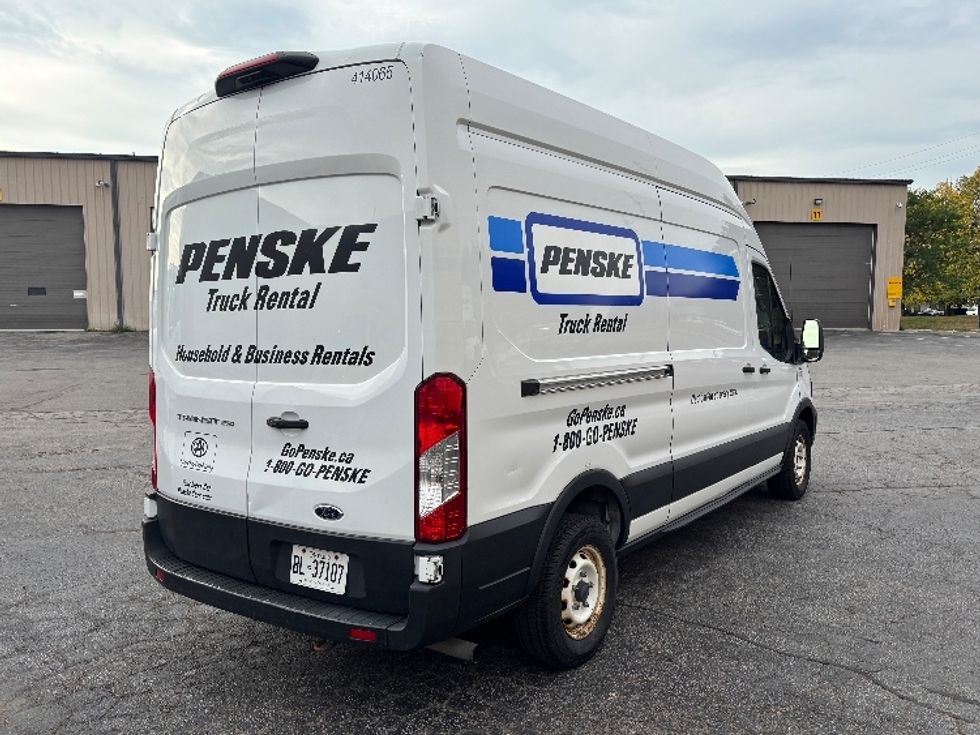 Cargo Van (Panel Van)-Light and Medium Duty Trucks-Ford-2021-Transit 250-Burlington-ON-152,676\n\t\tkm-$ 37,500 - Image 13