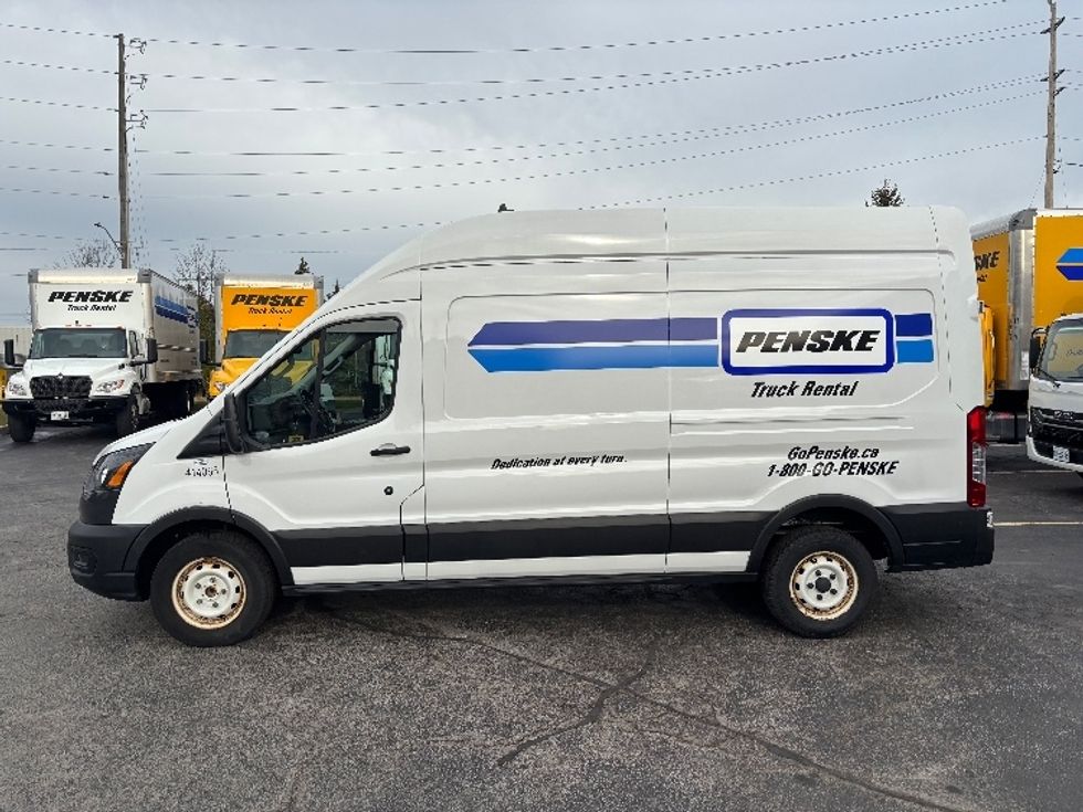Cargo Van (Panel Van)-Light and Medium Duty Trucks-Ford-2021-Transit 250-Burlington-ON-152,676\n\t\tkm-$ 37,500 - Image 5