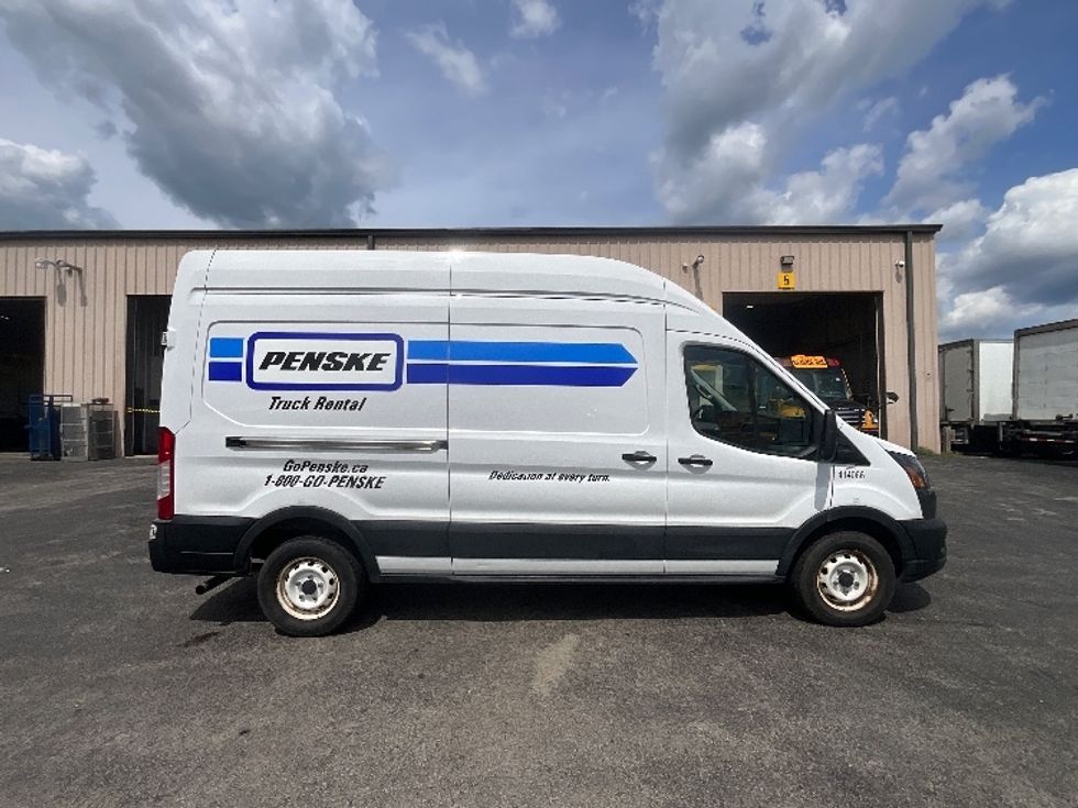 Cargo Van (Panel Van)-Light and Medium Duty Trucks-Ford-2021-Transit 250-Burlington-ON-152,941\n\t\tkm-$ 39,250 - Image 12