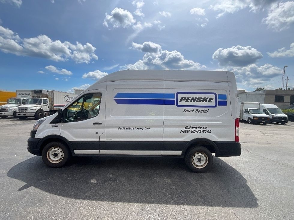 Cargo Van (Panel Van)-Light and Medium Duty Trucks-Ford-2021-Transit 250-Burlington-ON-152,941\n\t\tkm-$ 39,250 - Image 4